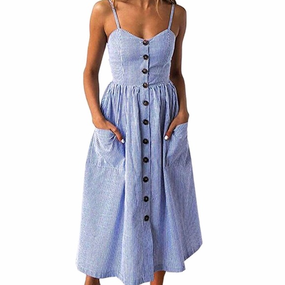 Dresses & Skirts - Adorable button down midi dress with pockets!!!